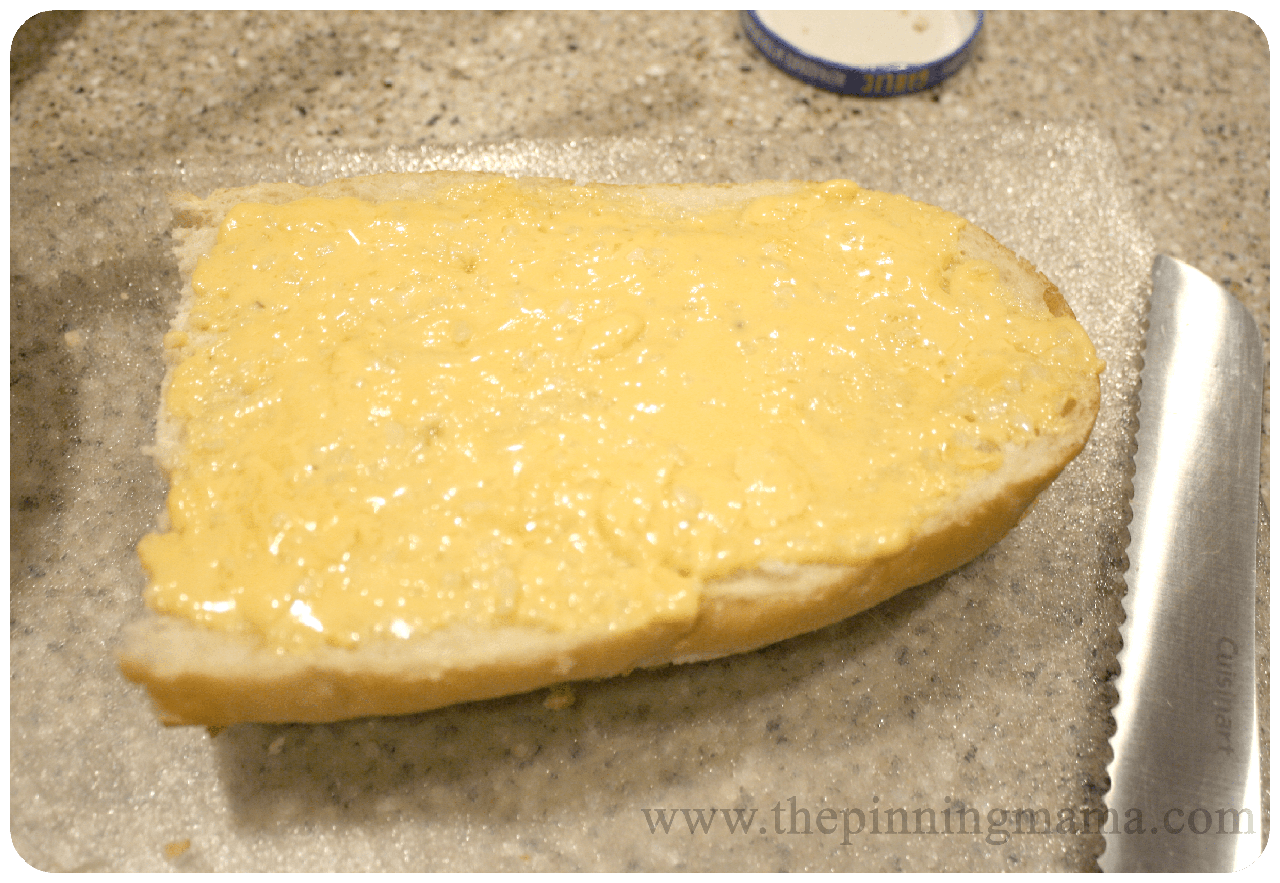 Best Cheesy Garlic Bread www.thepinningmama.com delicious, cheesy, garlic, bread