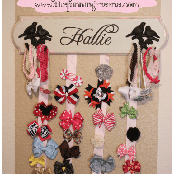 How to make a hanging bow board organizer by www.thepinningmama.com