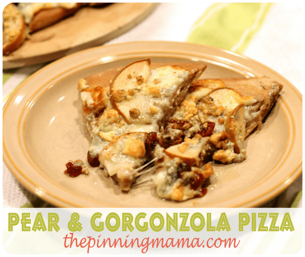 pear gorgonzola pizza www.thepinningmama.com pear gorgonzola pizza www.thepinningmama.com