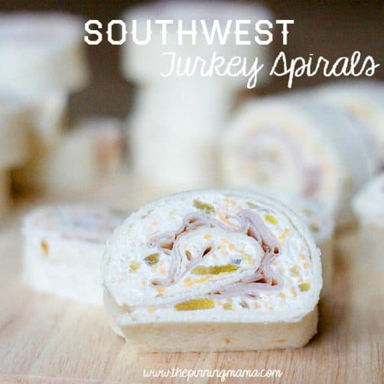 Southwest Green Chili and Turkey Spirals by www.thepinningmama.com