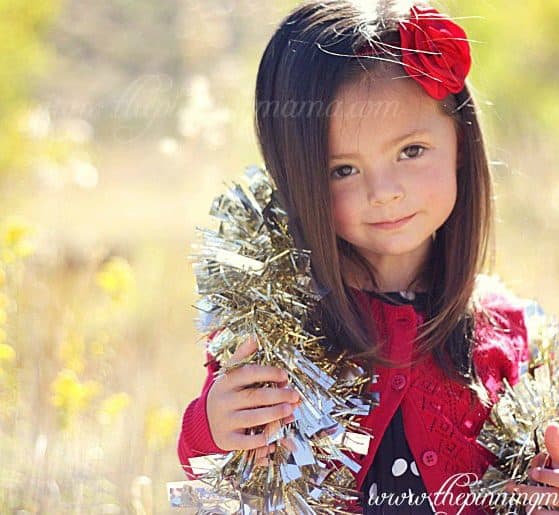 Easy Photo Props for Family Christmas Pictures