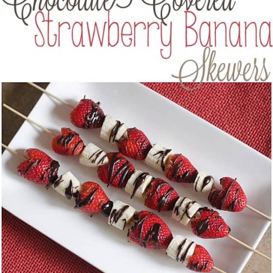 Perfect Light and refreshing dessert for Spring and Summer -- Chocolate Covered Strawberry and Banana Skewers by www.thepinningmama.com