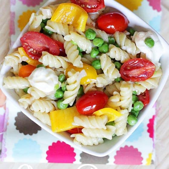One Pot Summer Pasta- Awesome recipe you can eat hot or cold! Click for recipe!