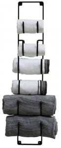 Great way to organize towels in the bathroom! Lots of bathroom organization ideas on thepinningmama.com