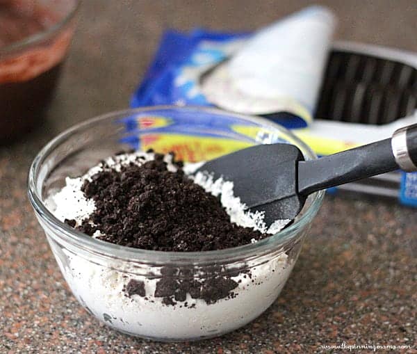 Cookies n Cream whip. So easy... so good! recipe via thepinningmama.com