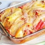 I can't wait to try this! I need more easy dinner recipes! Buffalo Chicken Bake via thepinningmama.com