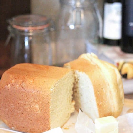 Perfect fresh bread with minutes of prep! Polynesian Sweet Bread -Bread Machine Recipe via thepinningmama.com