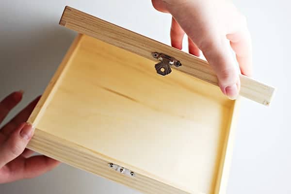 DIY Travel Art Box for Kids
