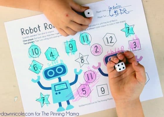 Free Educational Printable: Robot Roll 'n Color Dice Game | thepinningmama.com