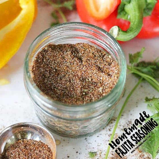 Homemade Fajita Seasoning Mix recipe- Paleo, gluten free, whole30 compliant and most importantly, seriously delicious.