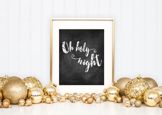 I love this print for a Christmas mantle! Best part... it's free!!
