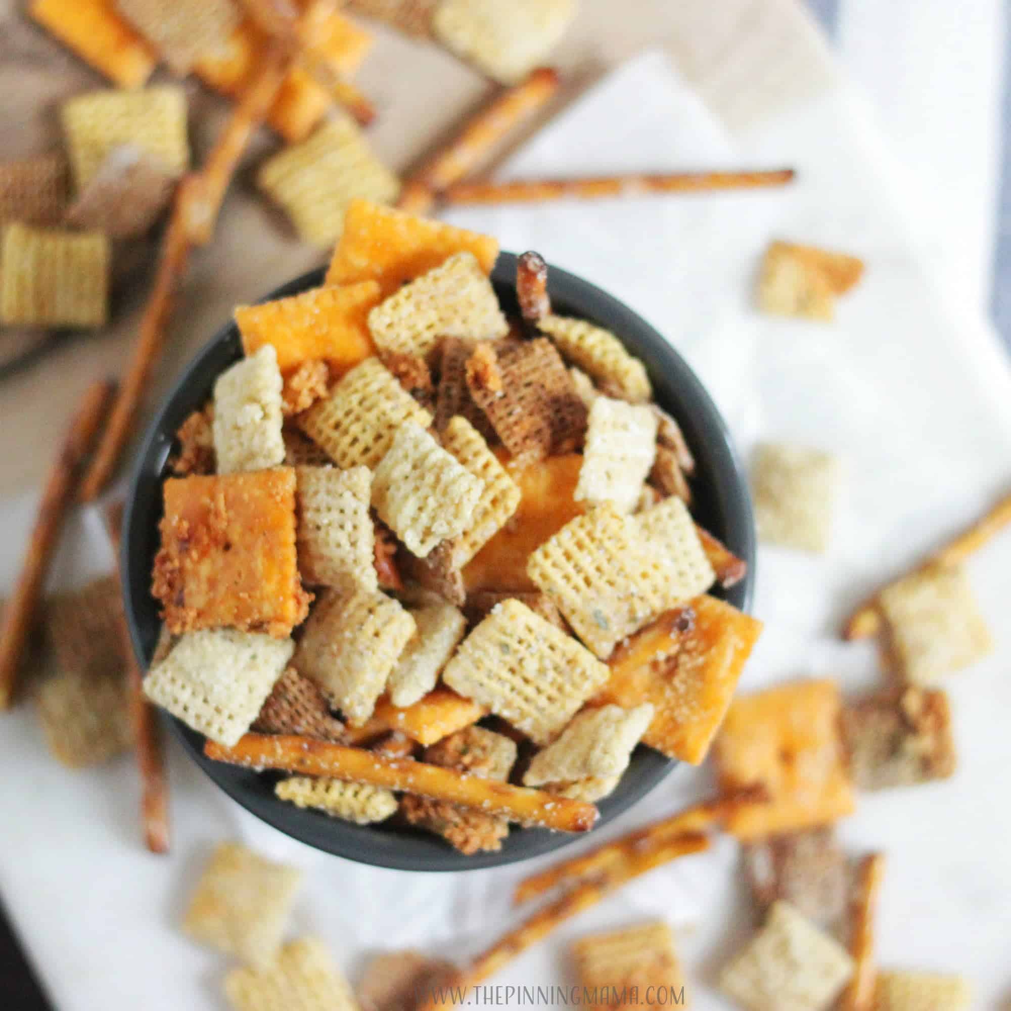Cheesy Ranch Chex Mix- Only 6 ingredients. Such an easy snack to make for Christmas parties and I Love everything ranch flavored!