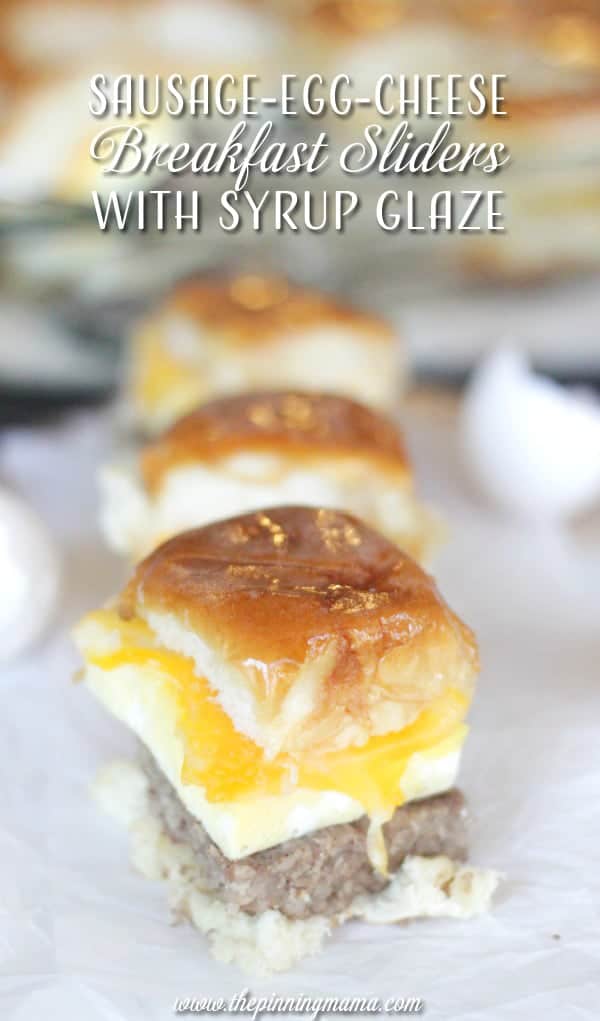 My favorite combo- sweet & salty!! Sausage egg and cheese breakfast slider sandwiches with SYRUP GLAZE! Yes please! These are perfect to bring to a holiday brunch!