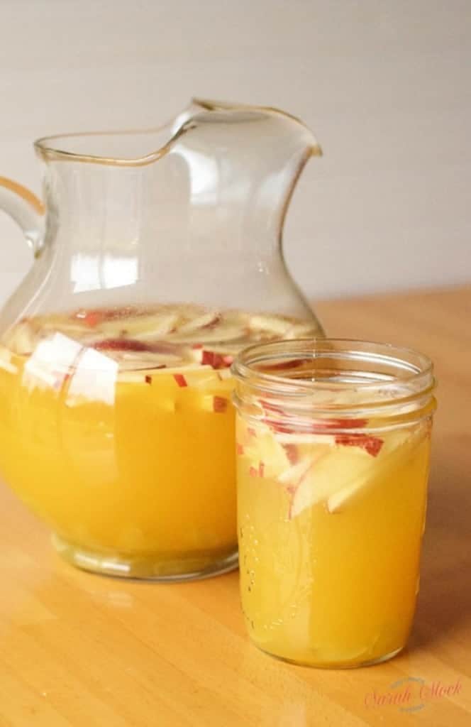 90+ sparkling drink recipes for any celebration, party or holiday gathering