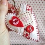 Felt heart keyring ls