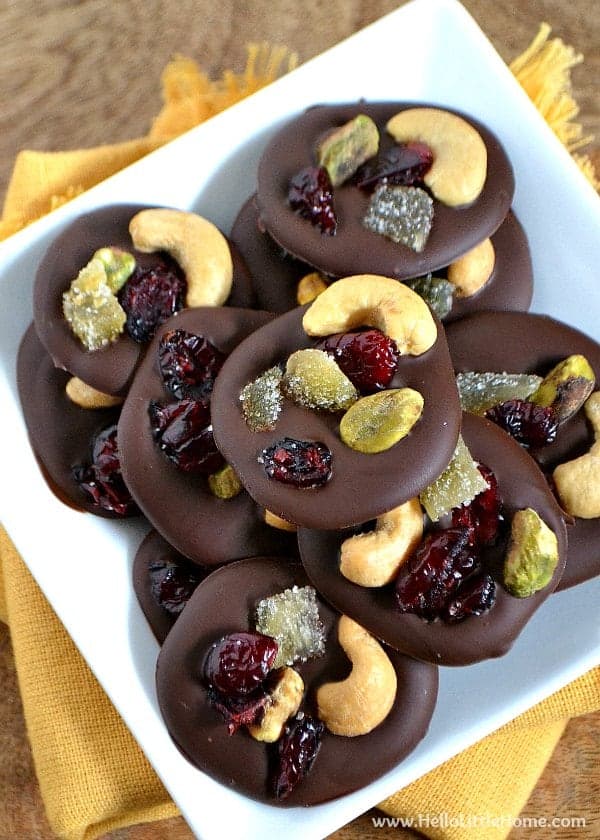 Make these delicious Chocolate Fruit and Nut Clusters in minutes! They make a great gift! | Hello Little Home for The Pinning Mama