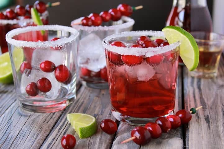 90+ sparkling drink recipes for any celebration, party or holiday gathering