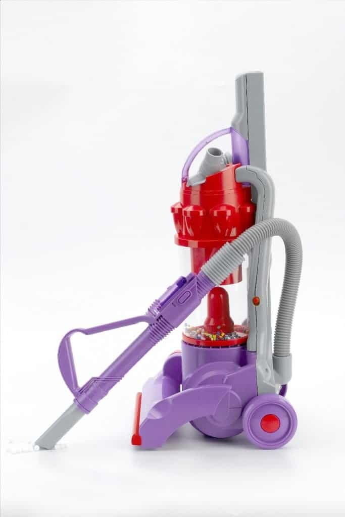 10+ Simple Things to Help Kids Clean: Toy Vacuum with Real Suction - www.thepinningmama.com