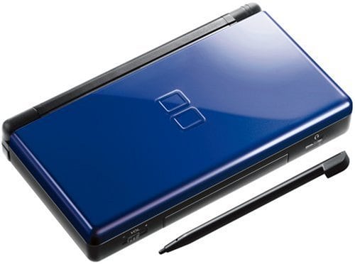 10+ Awesome Ways to Entertain your Kids on a Roadtrip: Nintendo DS | www.thepinningmama.com
