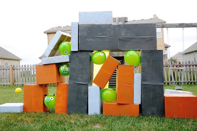 10+ Crazy Fun Outdoor Games Perfect for a Backyard Barbecue: Life Size Angry Birds| www.thepinningmama.com