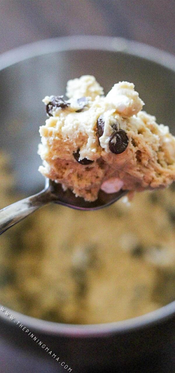 Soft, Thick & Chewy Smores Cookie Recipe- Filled with rich chocolate, yummy graham cracker crumbs and ooey, gooey marshmallows this cookie recipe will be a family favorite in no time!
