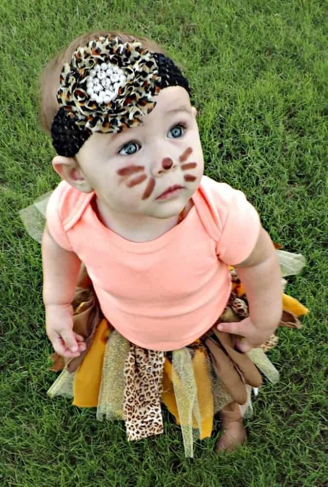 10+ Adorable Tutu Halloween Costumes: Lion | www.thepinningmama.com