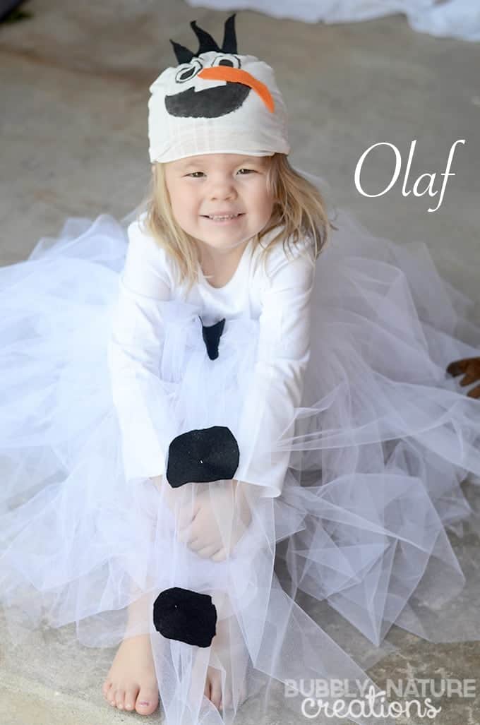 10+ Adorable Tutu Halloween Costumes: Olaf | www.thepinningmama.com