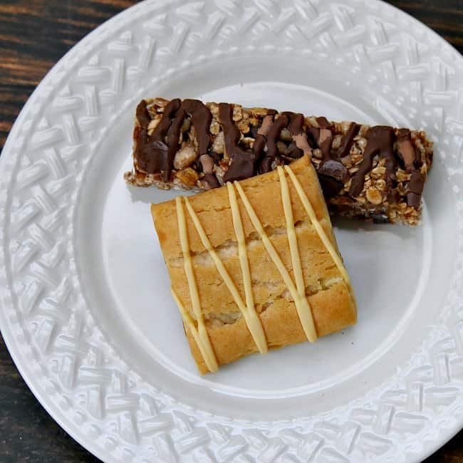 40 Snacks on the Go | www.thepinningmama.com