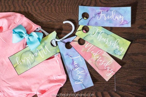 Free printable hang tags to organize outfits for each day of the week. Makes crazy, hectic mornings so much easier!