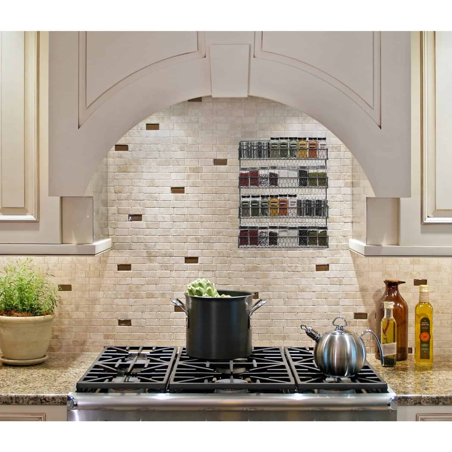 10+ Best Ways to Organize Spices | www.thepinningmama.com