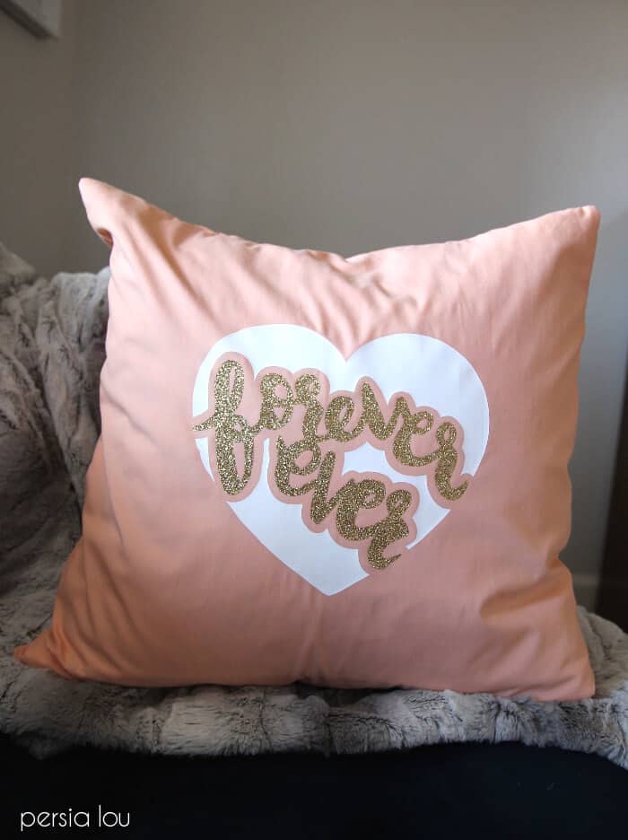 10 Free Valentines Silhouette Cut Files | www.thepinningmama.com