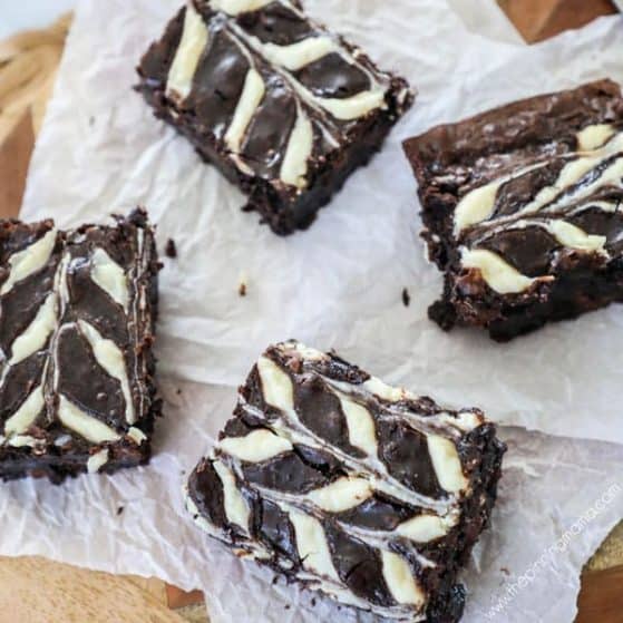 Recipe for Cream Cheese Swirl Brownies.